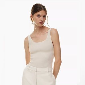 Aritzia Babaton Sculpt Knit Squareneck Tank in Matte Pearl. Size Small